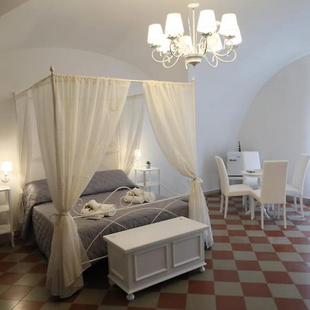 La Maison Piazza Del Popolo Манфредония Екстериор снимка