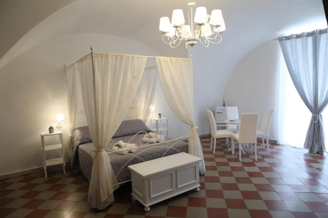 La Maison Piazza Del Popolo Манфредония Екстериор снимка